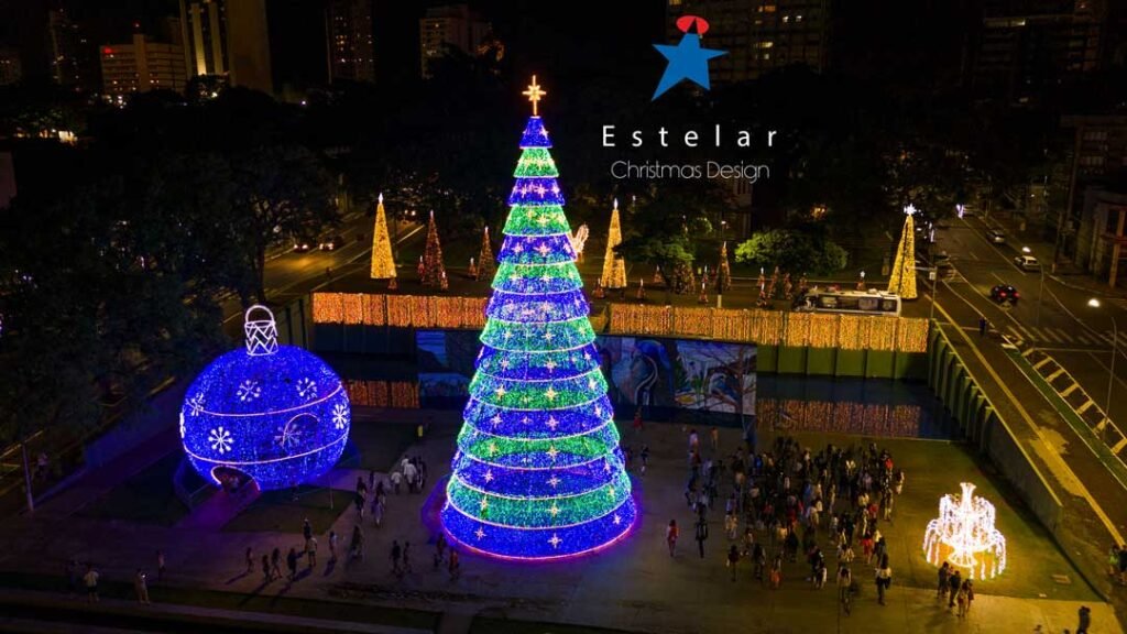 Árvores de Natal Gigantes